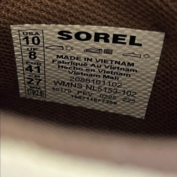 NWT SOREL Out N About IV Classic Waterproof Boots - Picture 6 of 8
